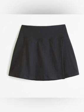 Abercrombie & Fitch | YPB
Scuptlux Lined Wrap Active
Skirt High-Waist Size M